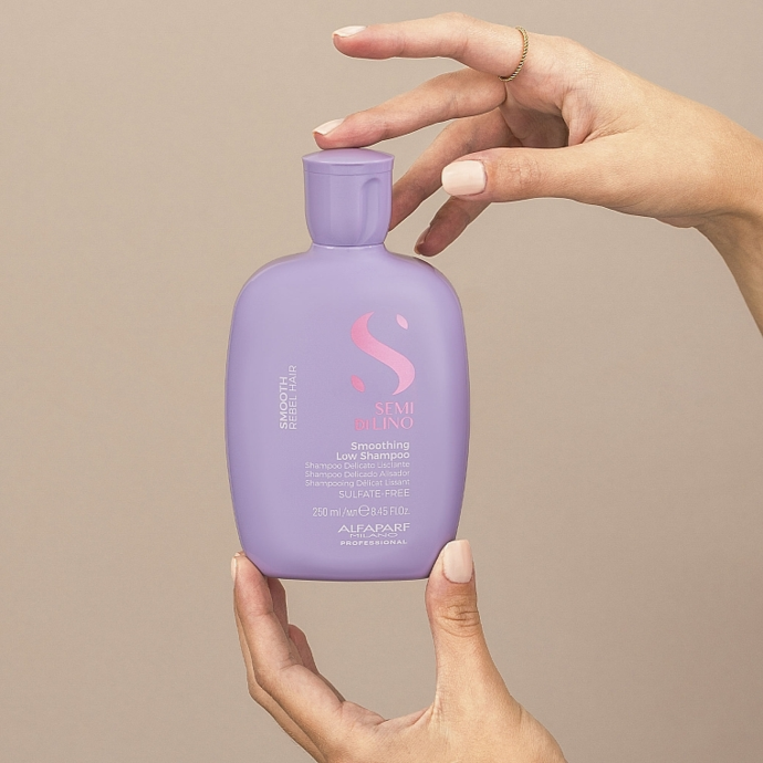 Alfaparf - Semi Di Lino Smooth smoothing shampoo for unruly hair, 250 ml