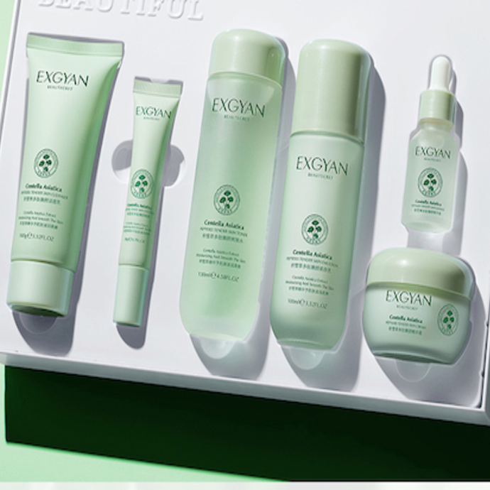 Gift set for rejuvenation of facial skin with centella polypeptides